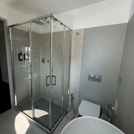 Apartment Theglasshouse Lido Lido di Venezia