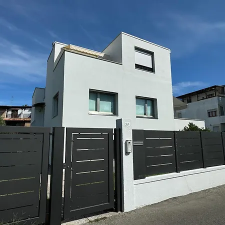 Theglasshouse Lido Apartment *